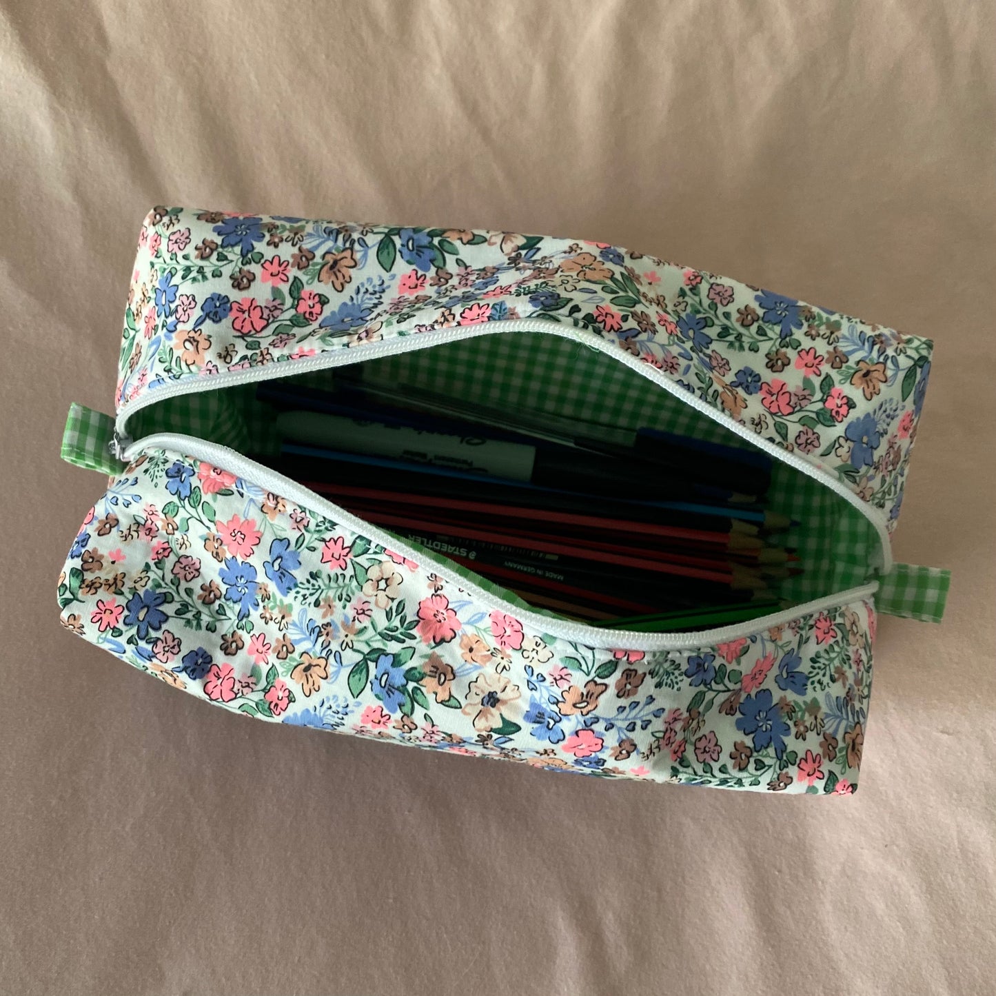 Carry Case • Medium Floral