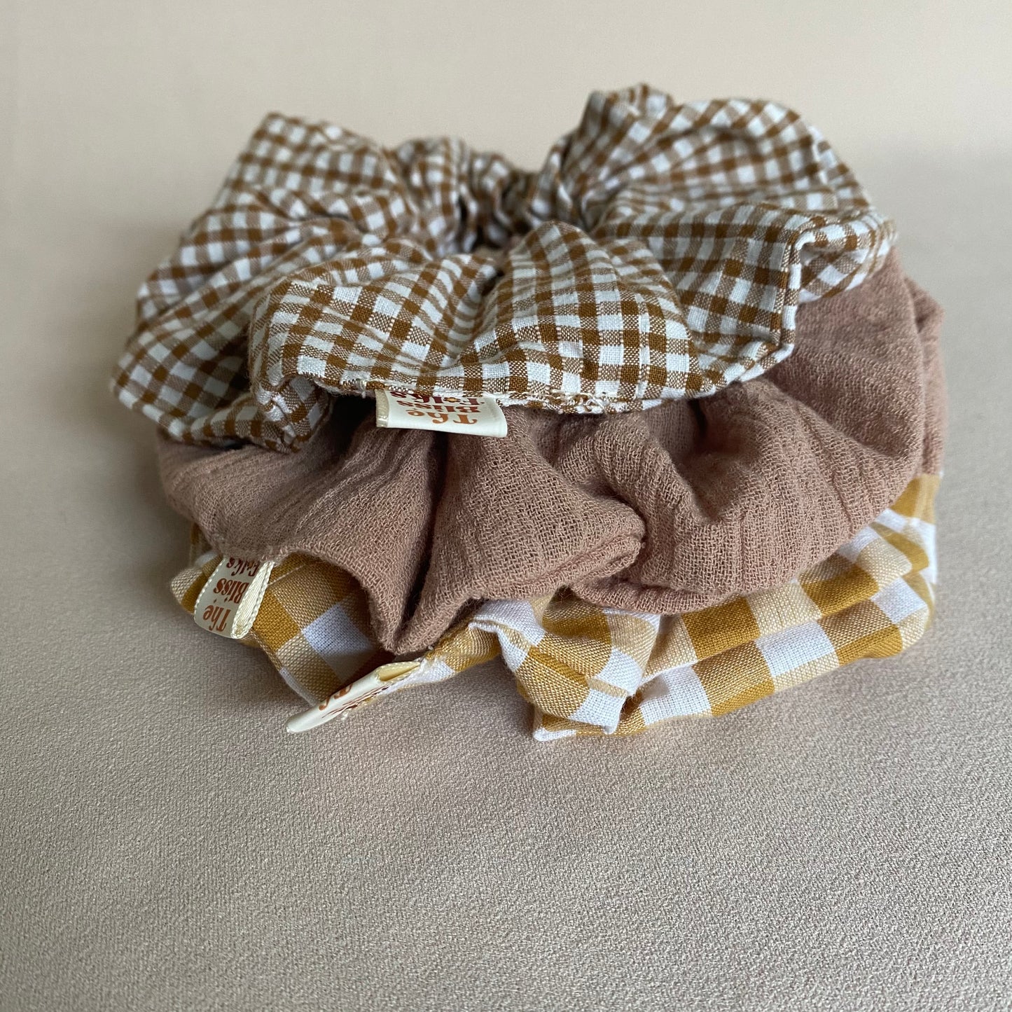 Mama Scrunchie • Brown Gingham