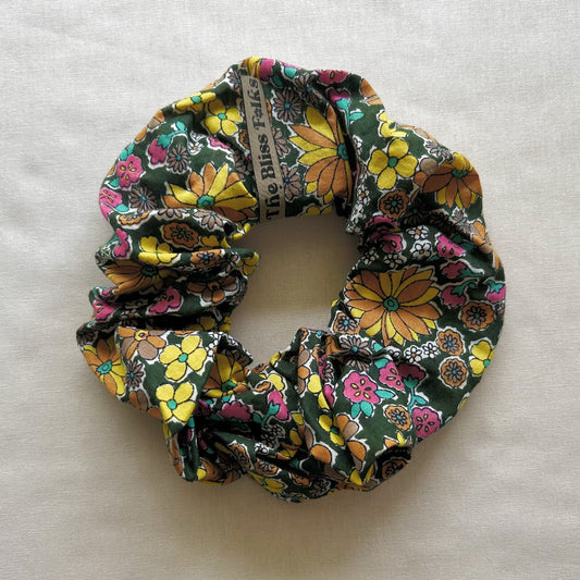 Mama Scrunchie • Khaki Floral