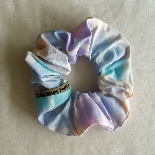 Mama Scrunchie • Rainbow Gingham